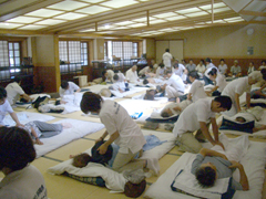 ��d���Á@�{�p���i